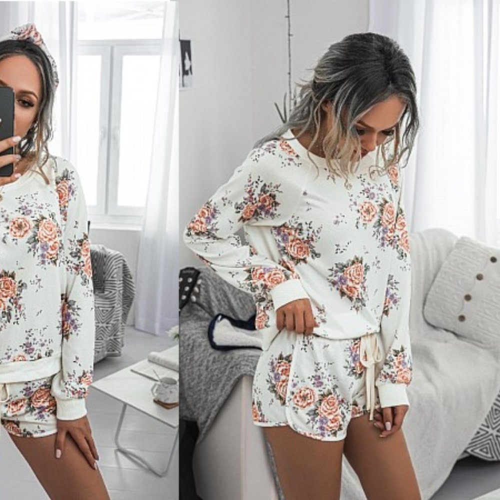 LAST ONE Comfy Round Neck Solid loungewear - Picture 3 of 4